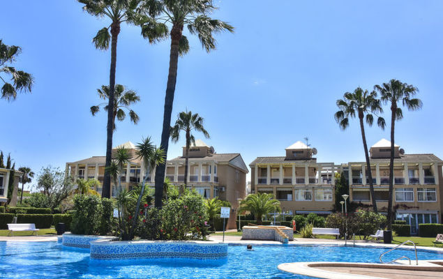 La Rosaleda - Photo 1